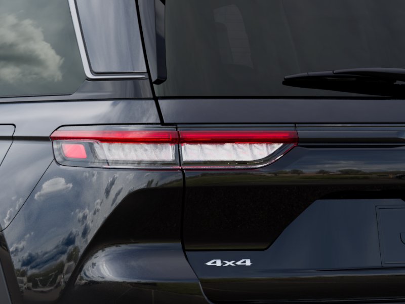 New 2026 Diamond Black Crystal Pearlcoat Jeep Limited image 45