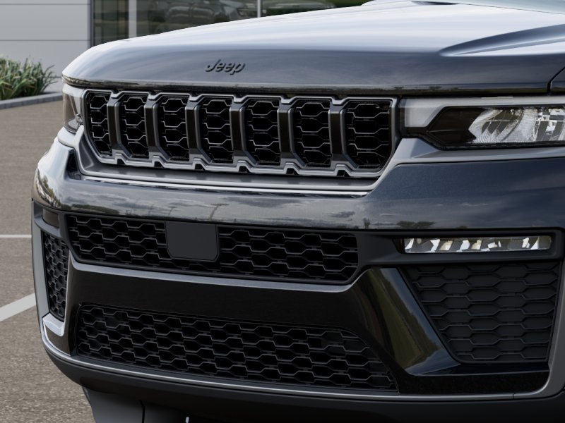 New 2026 Diamond Black Crystal Pearlcoat Jeep Limited image 47