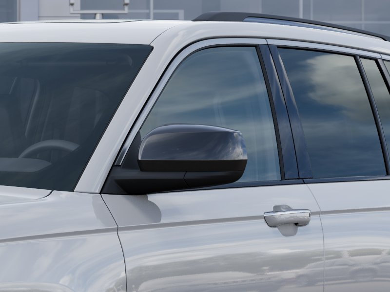 New 2026 Bright White Clear-Coat Exterior Paint Jeep Limited Reserve image 38