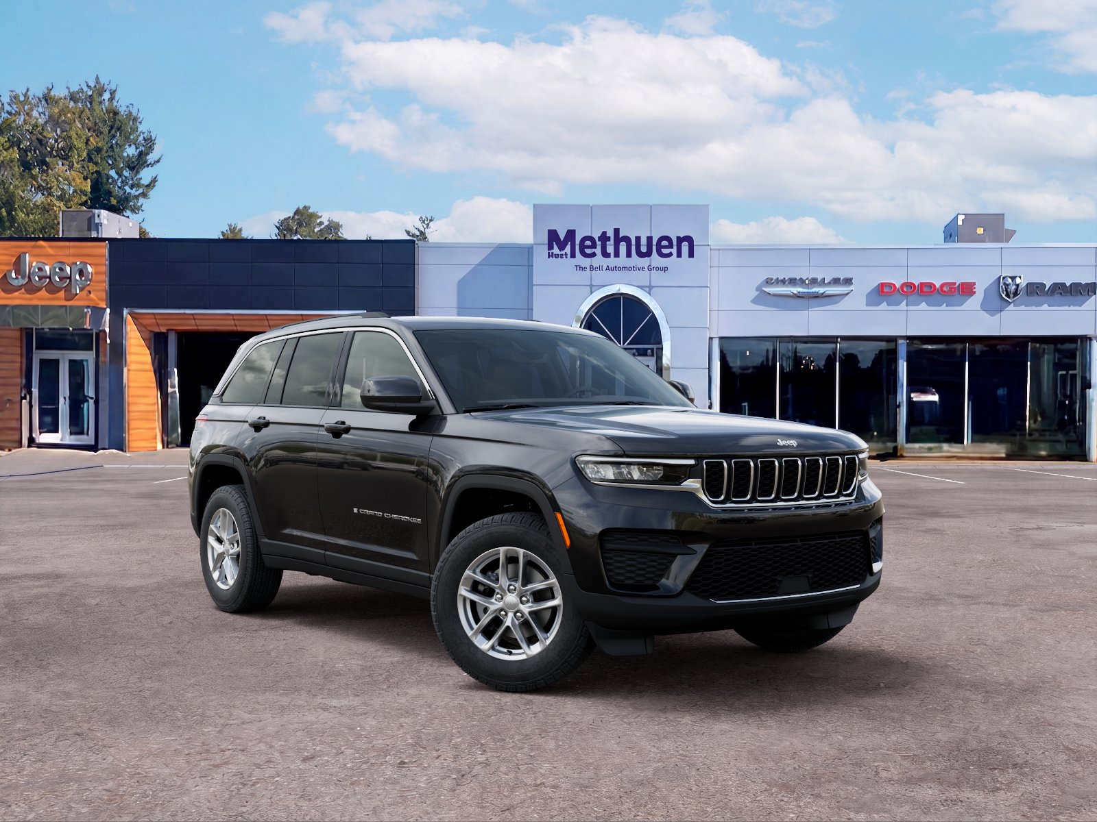 New 2026 Diamond Black Crystal Pearl-Coat Exterior Paint Jeep Laredo X image 20