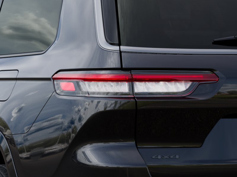 New 2026 Diamond Black Crystal Pearl-Coat Exterior Paint Jeep Summit image 9