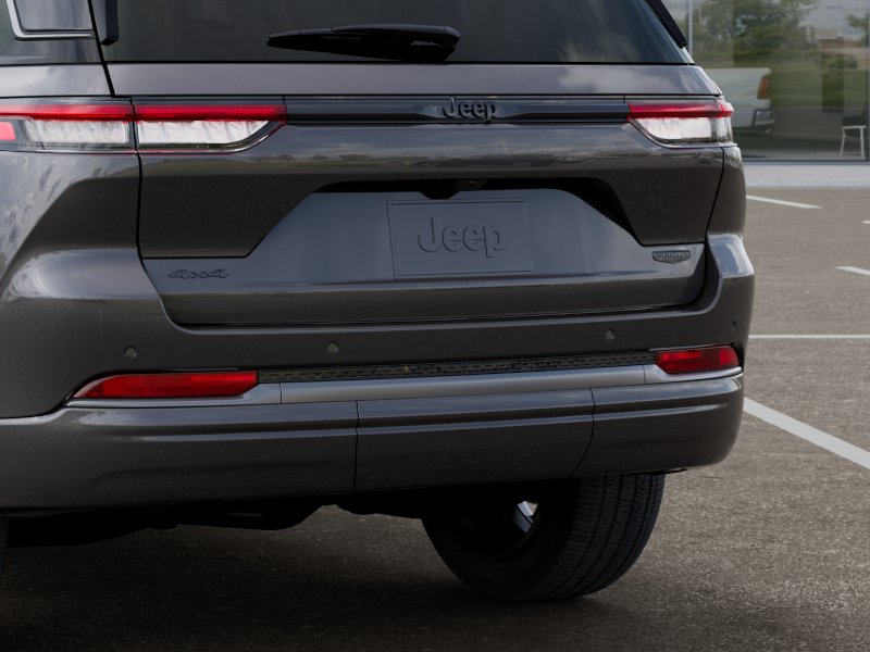 New 2026 Baltic Gray Metallic Clear-Coat Exterior Paint Jeep Summit image 13