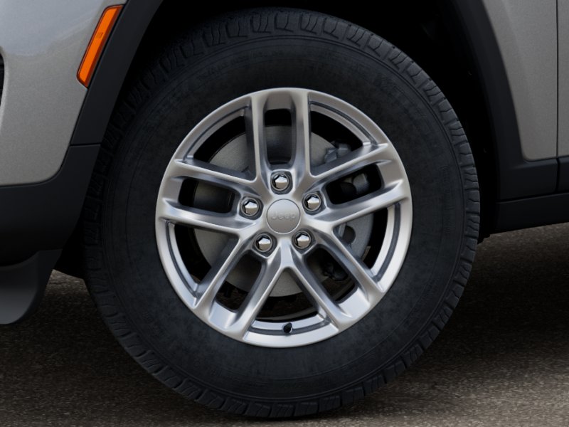 New 2026 Silver Zynith Exterior Paint Jeep Laredo image 23