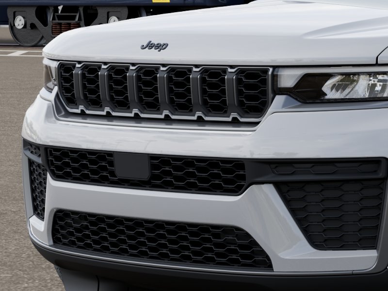 New 2026 Bright White Clear-Coat Exterior Paint Jeep Laredo image 11