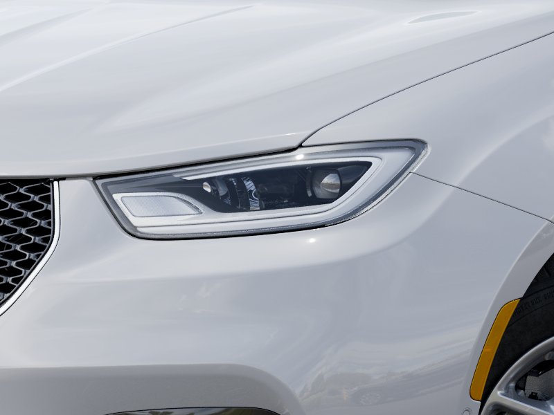 New 2026 Bright White Clearcoat Chrysler Select image 36
