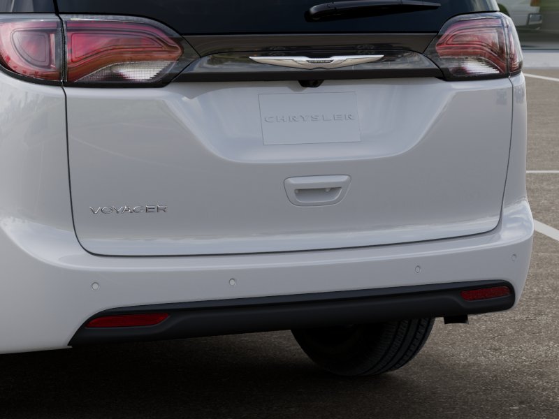 New 2026 Bright White Clear-Coat Exterior Paint Chrysler LX image 40