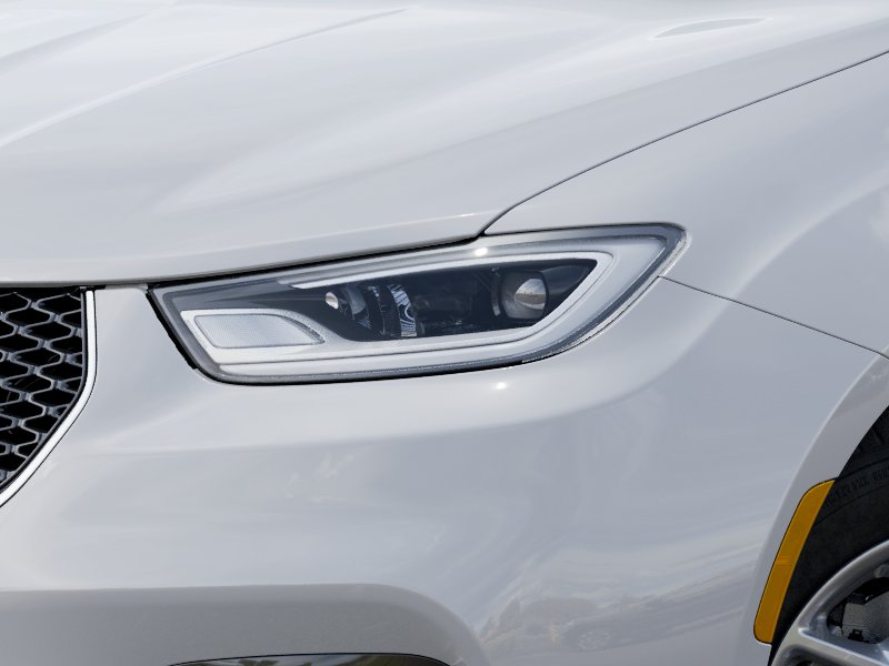 New 2026 Bright White Clearcoat Chrysler Select image 10