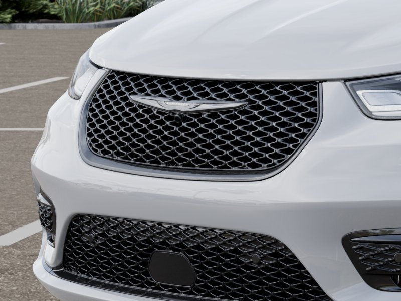 New 2026 Bright White Clear-Coat Exterior Paint Chrysler Select image 48