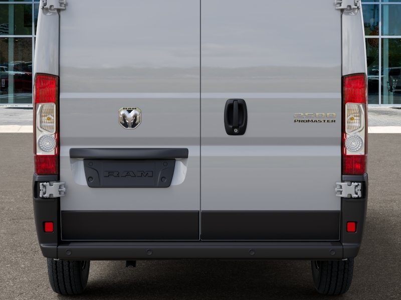 New 2026 Bright White Clearcoat RAM Tradesman image 39