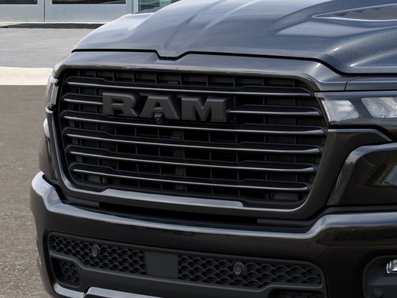 New 2026 Diamond Black Crystal Pearl-Coat Exterior Paint RAM Laramie image 37