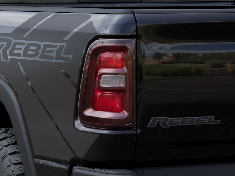 New 2026 Diamond Black Crystal Pearl-Coat Exterior Paint RAM Rebel image 35