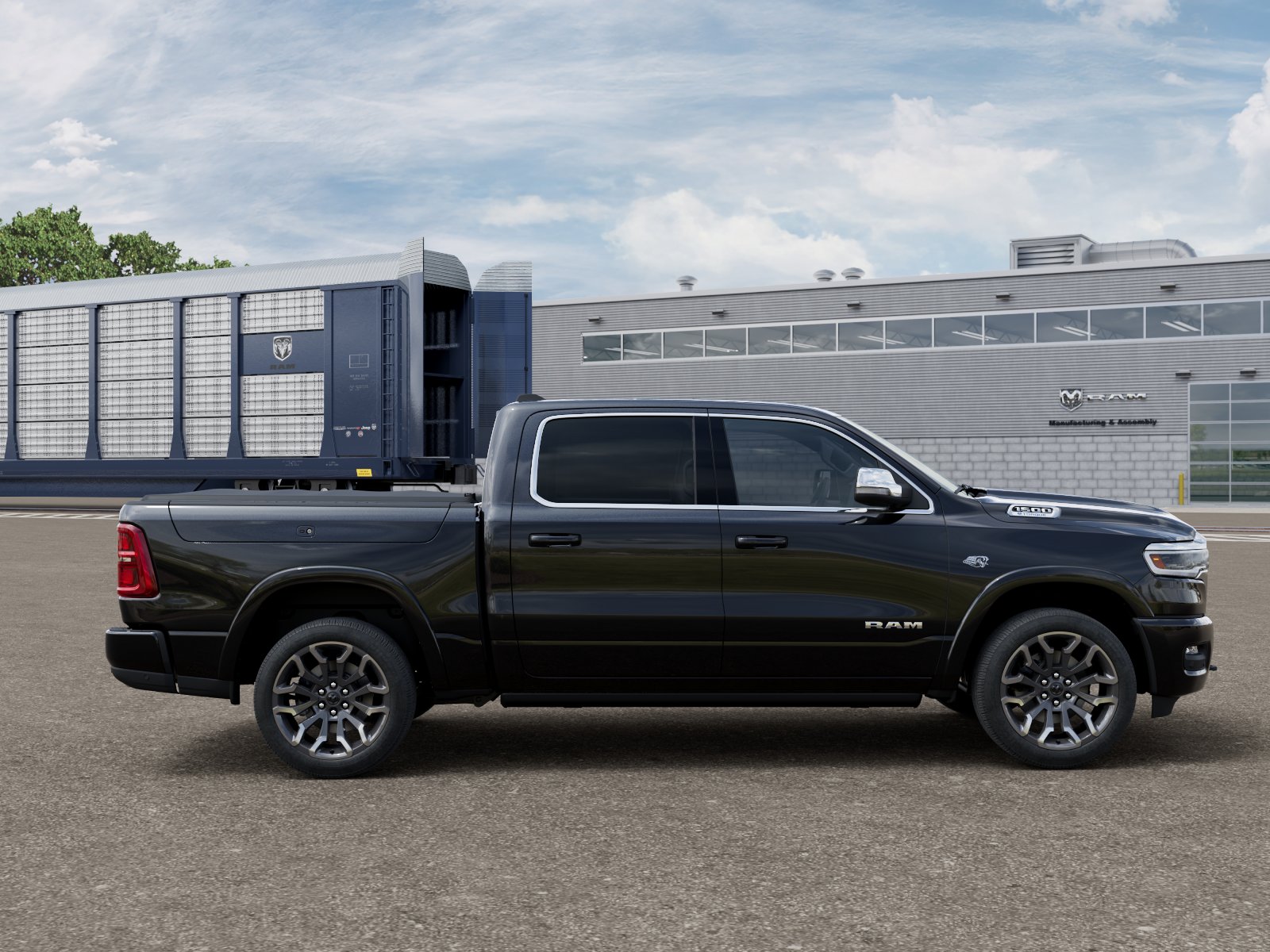 New 2026 Diamond Black Crystal Pearl-Coat Exterior Paint RAM Limited Longhorn image 21