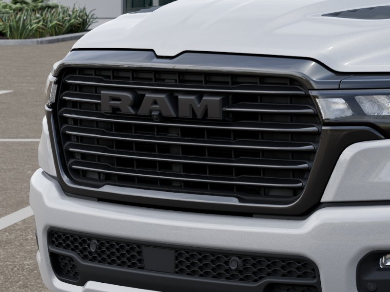 New 2026 Ivory White Tri-Coat Pearl-Coat Exterior Paint RAM Laramie image 46
