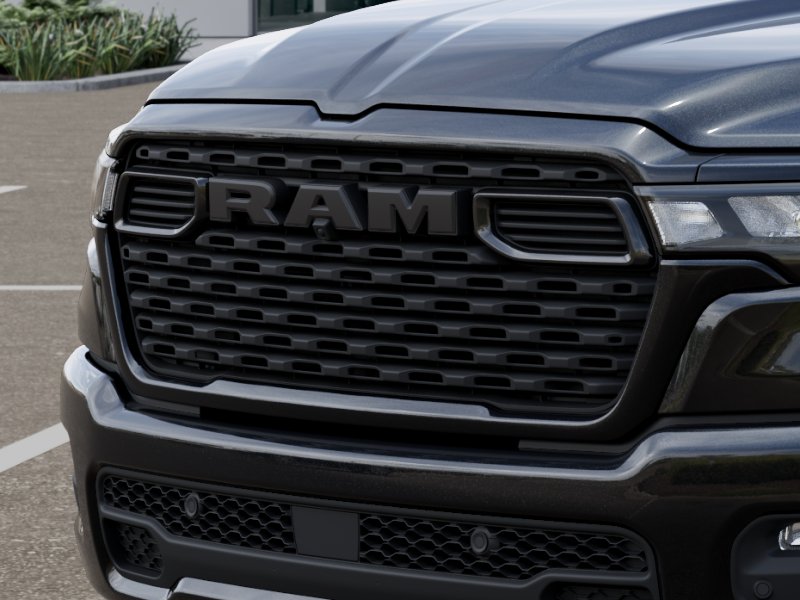 New 2026 Diamond Black Crystal Pearlcoat Ram Express image 37