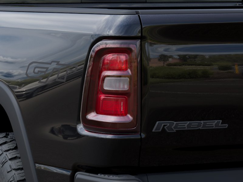 New 2026 Diamond Black Crystal Pearl-Coat Exterior Paint RAM Rebel image 46