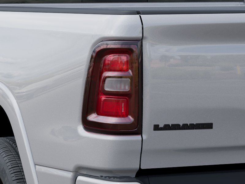 New 2026 Ivory White Tri-Coat Pearl-Coat Exterior Paint RAM Laramie image 35