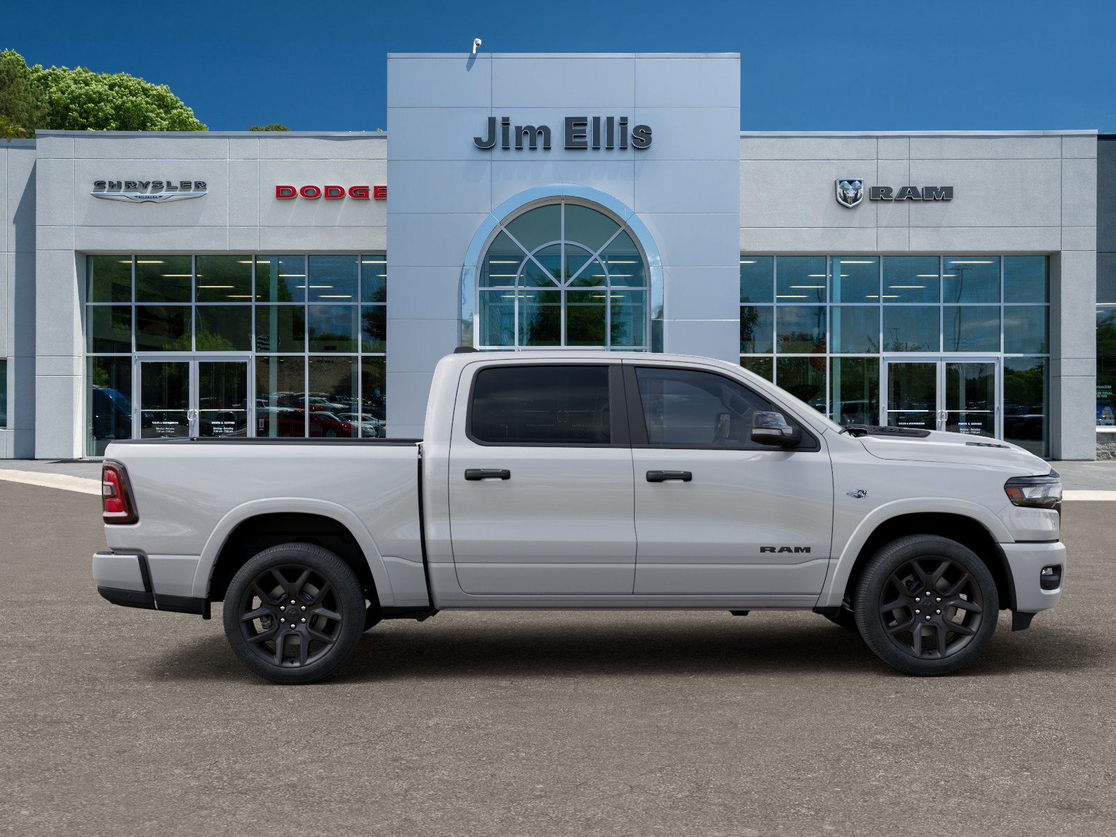 New 2026 Ivory White Tri-Coat Pearl-Coat Exterior Paint RAM Laramie image 47