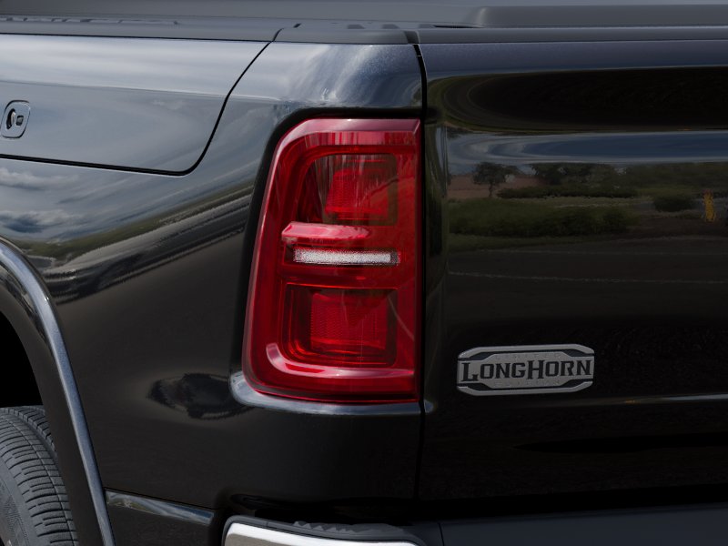 New 2026 Diamond Black Crystal Pearl-Coat Exterior Paint RAM Limited image 5