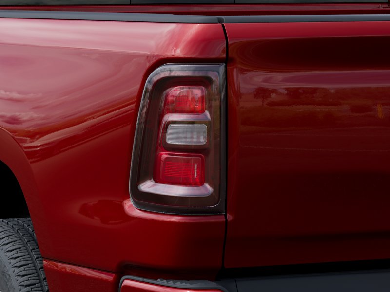 New 2026 Molten Red Pearl-Coat Exterior Paint RAM Tradesman image 35