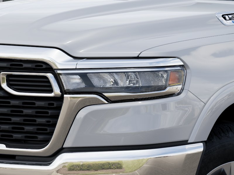New 2026 Bright White Clear-Coat Exterior Paint RAM RAM 1500 BIG HORN CREW CAB 4X4 image 36