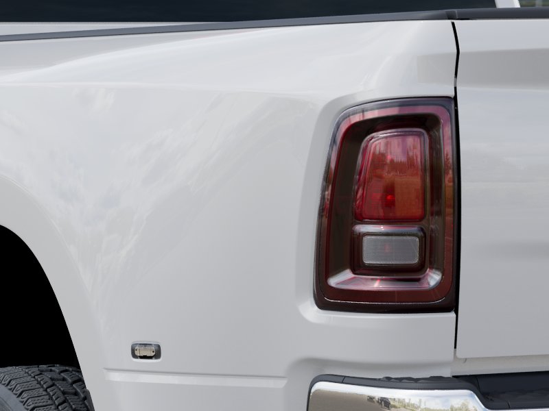 New 2026 Bright White Clear-Coat Exterior Paint RAM Tradesman image 9