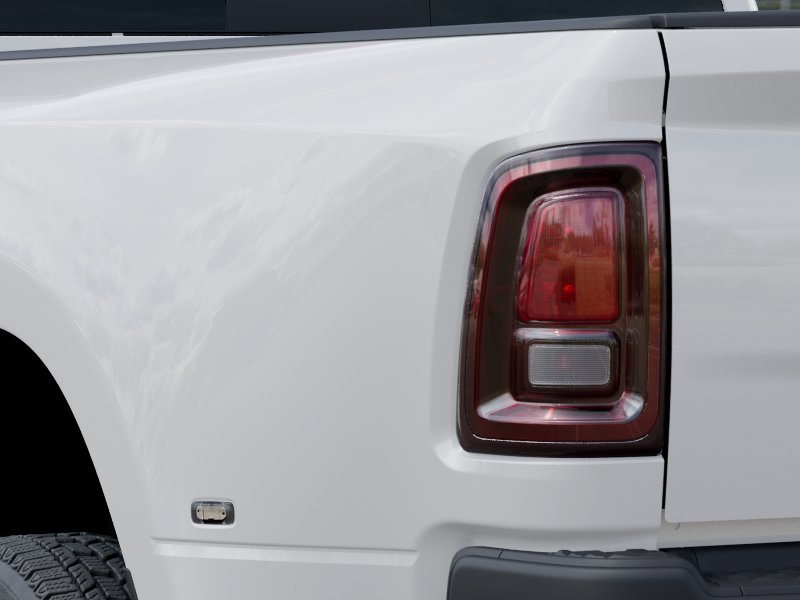 New 2026 Bright White Clear-Coat Exterior Paint RAM Tradesman image 44