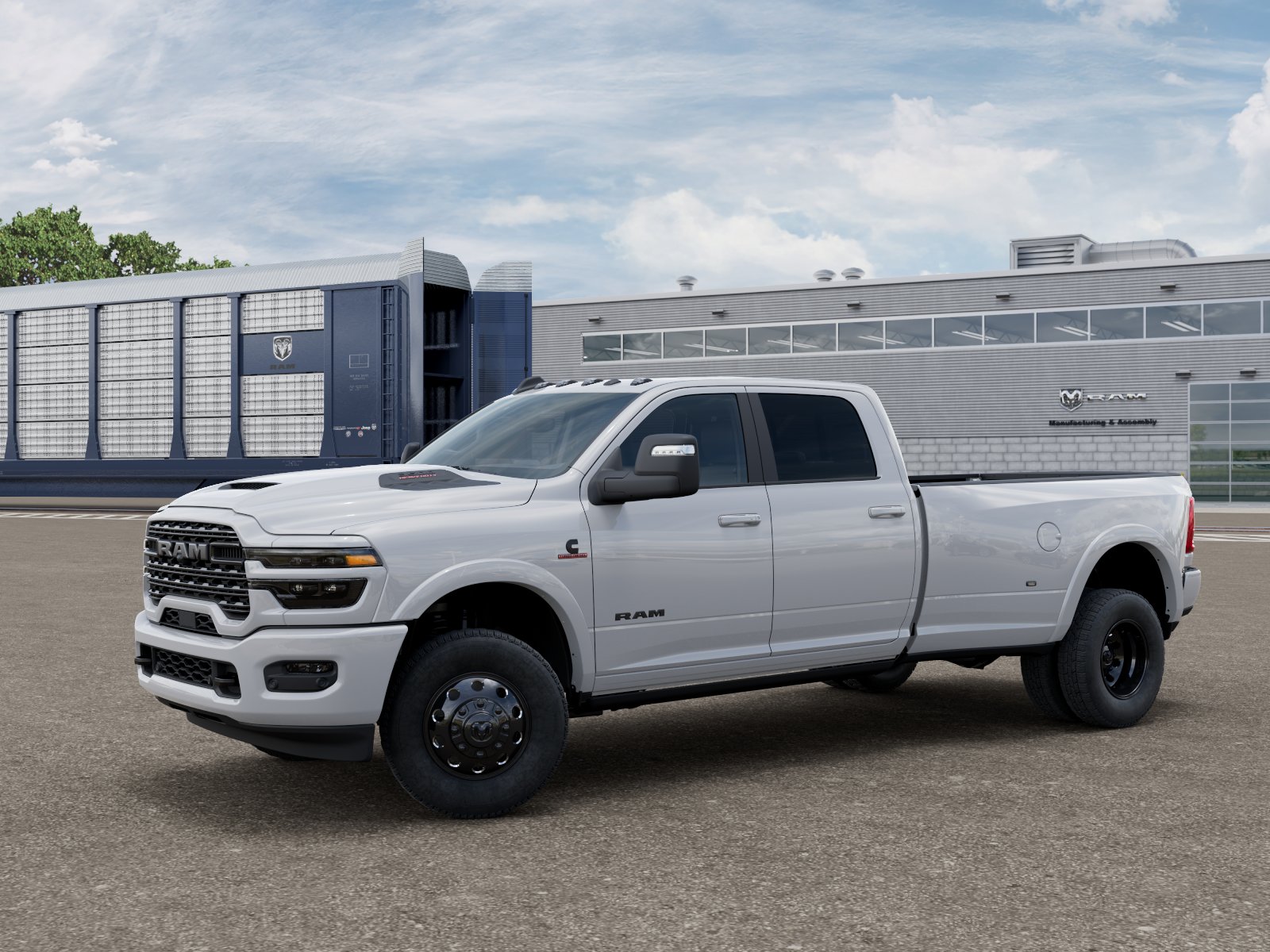 New 2026 Bright White Clear-Coat Exterior Paint RAM Limited image 23
