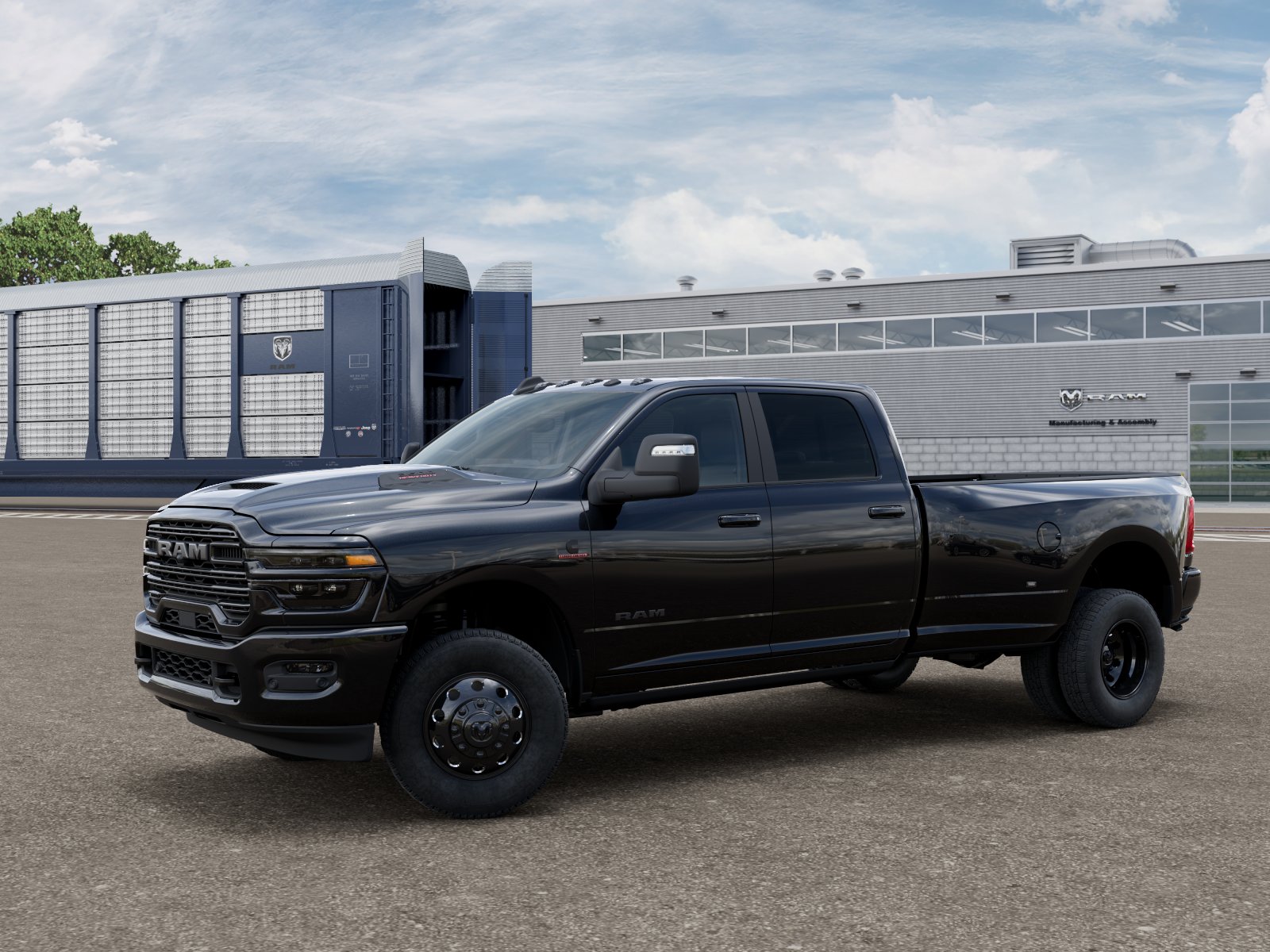 New 2026 Diamond Black Crystal Pearl-Coat Exterior Paint RAM LARAMIE image 3