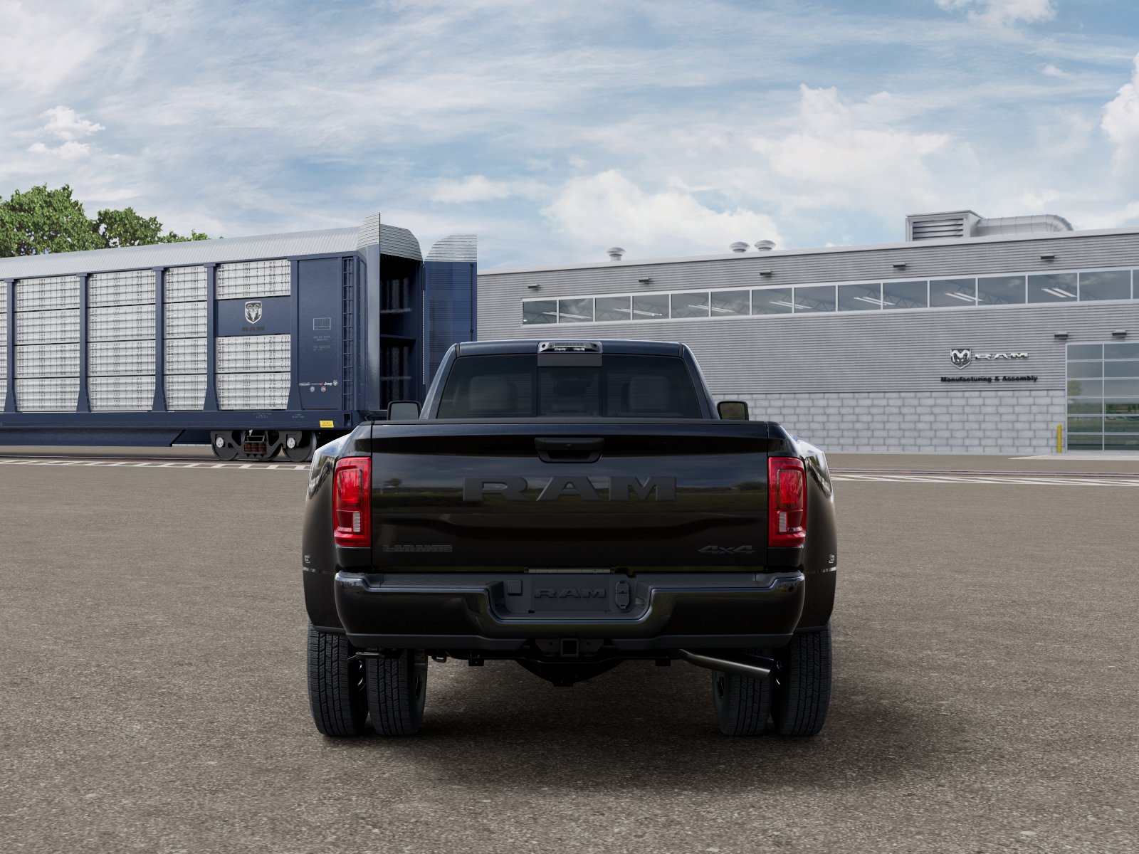 New 2026 Diamond Black Crystal Pearl-Coat Exterior Paint RAM LARAMIE image 7