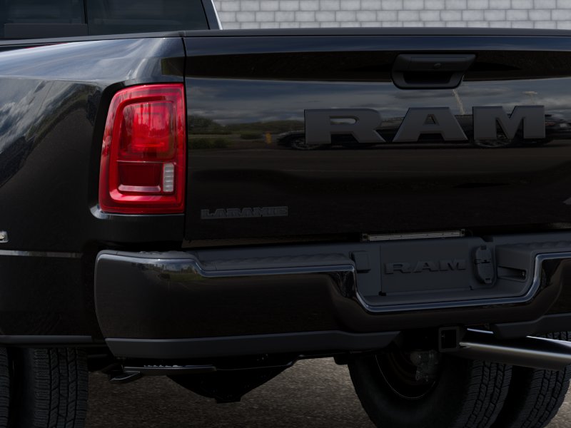 New 2026 Diamond Black Crystal Pearl-Coat Exterior Paint RAM LARAMIE image 13