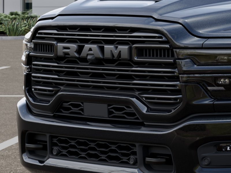 New 2026 Diamond Black Crystal Pearl-Coat Exterior Paint RAM Laramie image 37