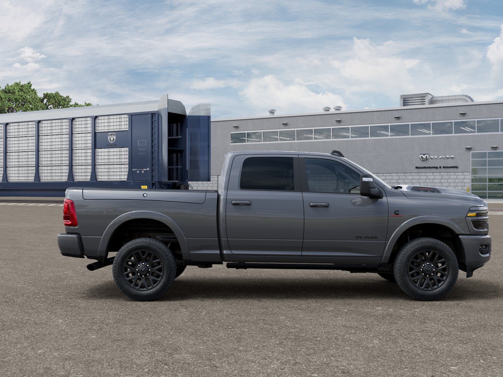 New 2026 Ceramic Gray Clear-Coat Exterior Paint RAM Limited image 21