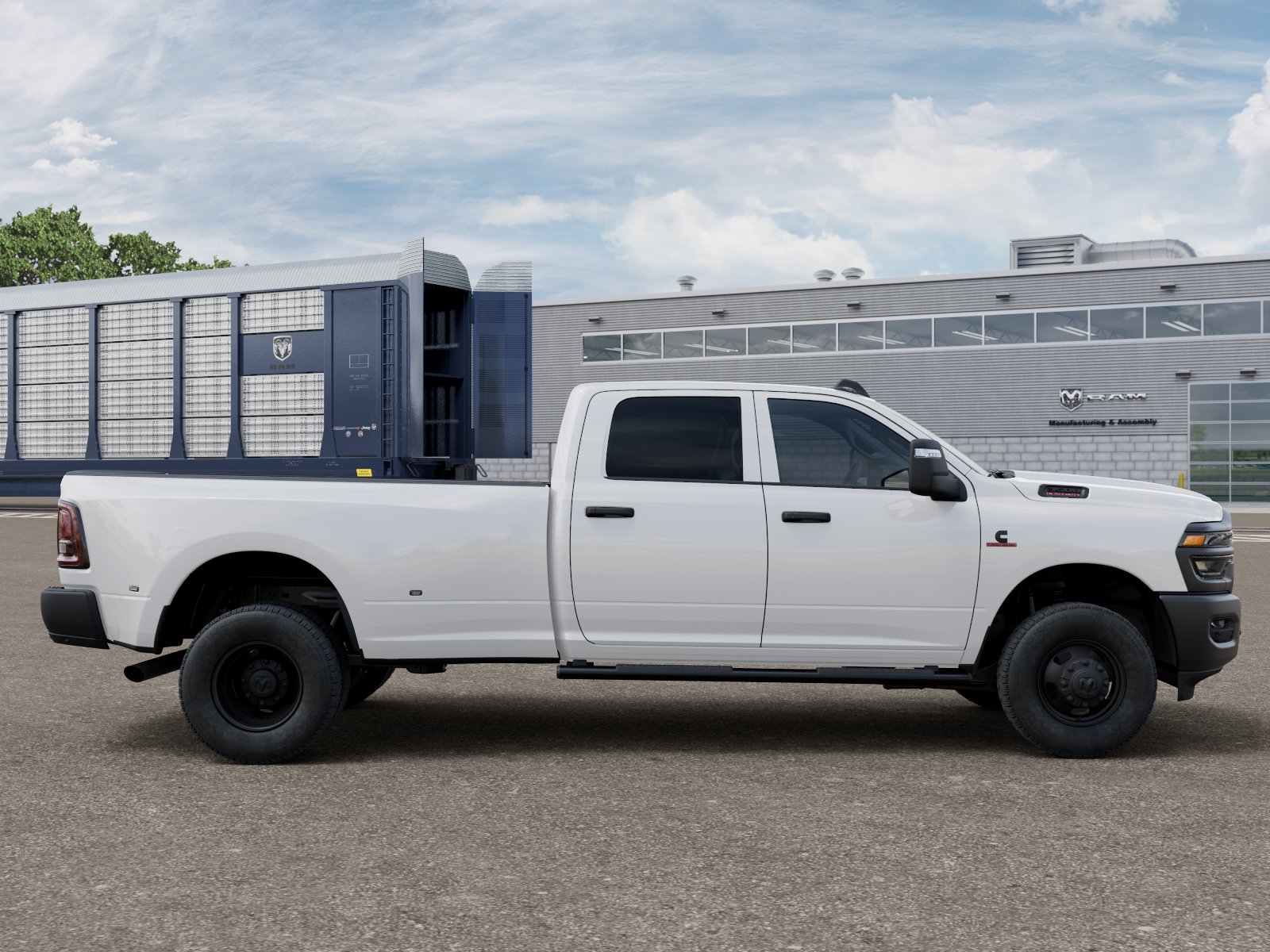 New 2026 Bright White Clear-Coat Exterior Paint RAM TRADESMAN image 21