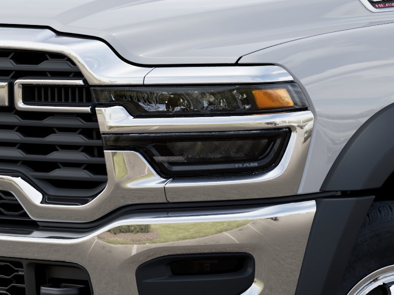 New 2026 Bright White Clear-Coat Exterior Paint RAM Tradesman image 10