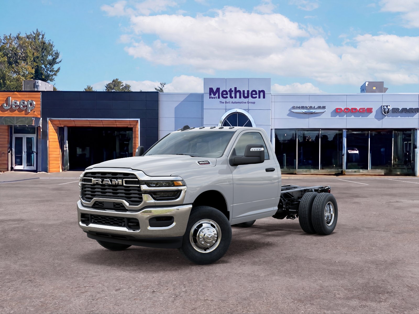 New 2026 Bright White Clear-Coat Exterior Paint RAM Tradesman image 27