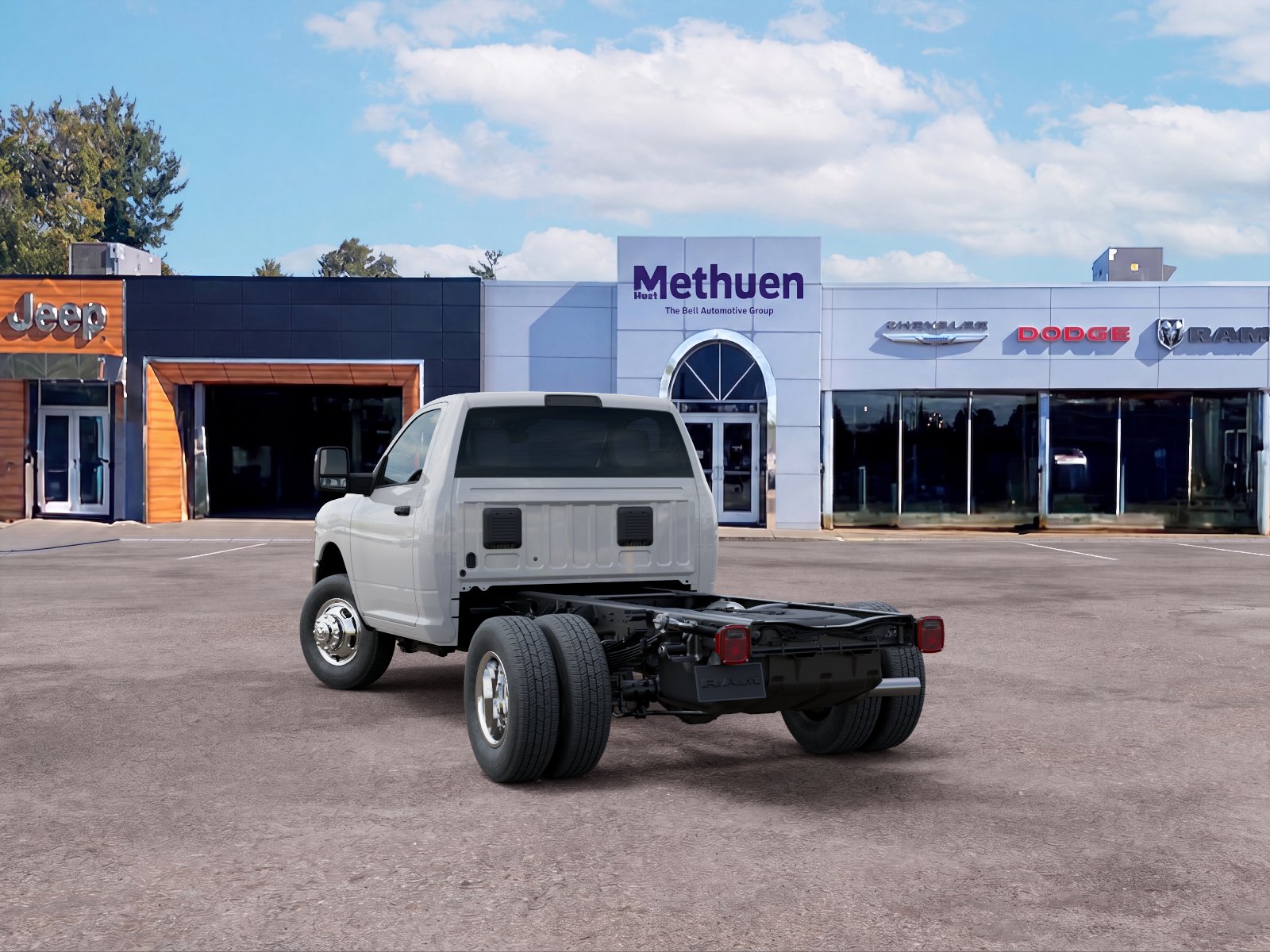 New 2026 Bright White Clear-Coat Exterior Paint RAM Tradesman image 29