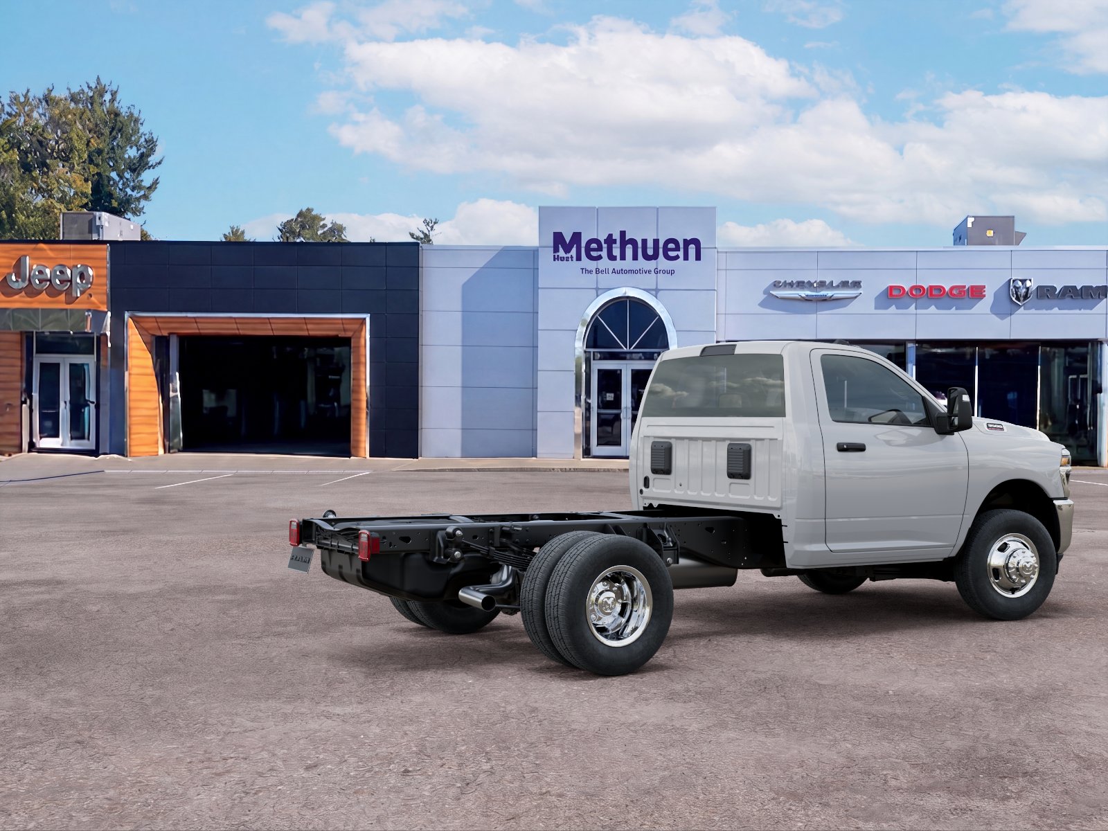 New 2026 Bright White Clear-Coat Exterior Paint RAM Tradesman image 30