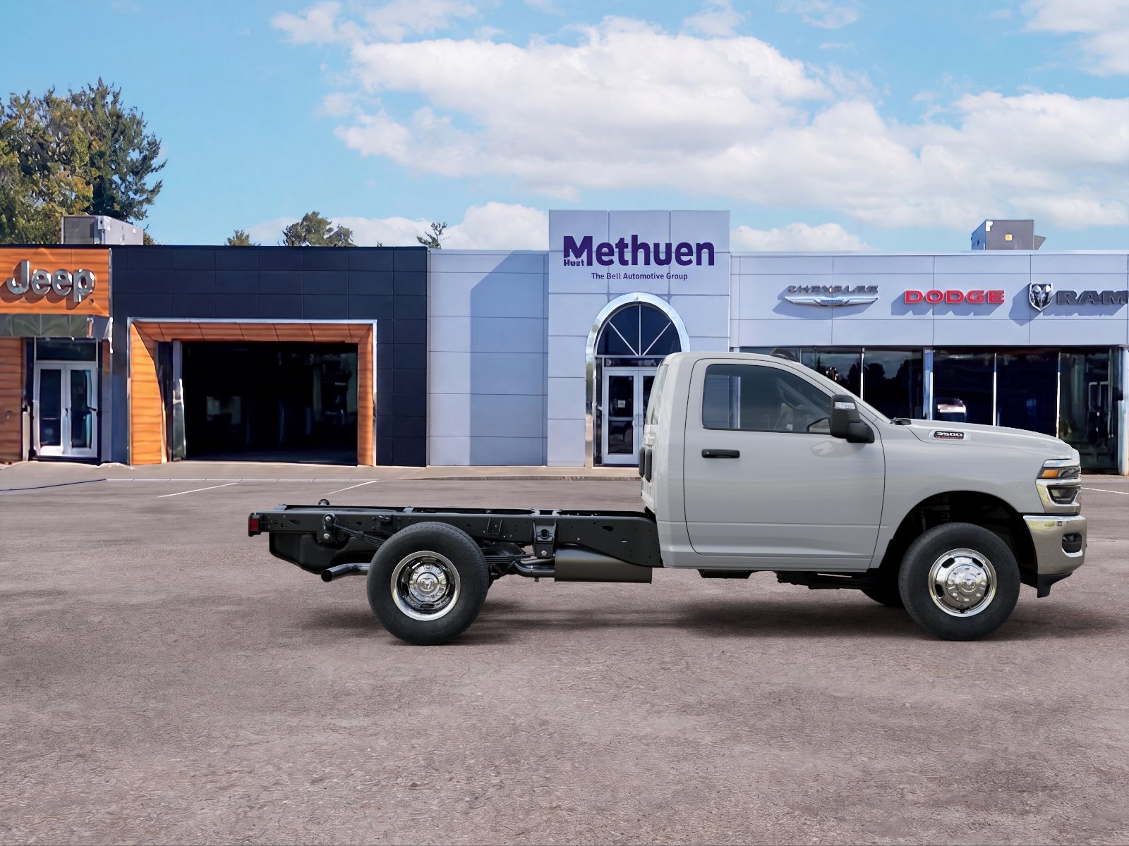 New 2026 Bright White Clear-Coat Exterior Paint RAM Tradesman image 47