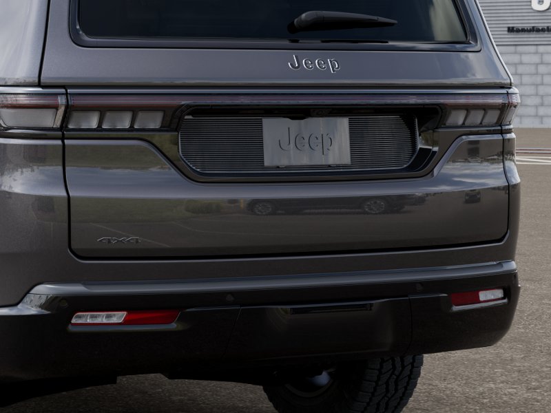 New 2026 Baltic-Gray Metallic Clear-Coat Exterior Paint Jeep Grand Wagoneer image 13