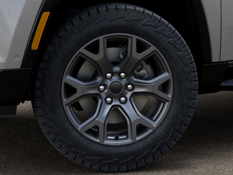 New 2026 Silver-Zynith Exterior Paint Jeep Grand Wagoneer image 8