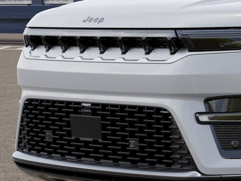 New 2026 Bright White Clear-Coat Exterior Paint Jeep Grand Wagoneer image 11