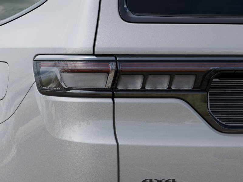 New 2026 Silver-Zynith Exterior Paint Jeep Limited Altitude image 46