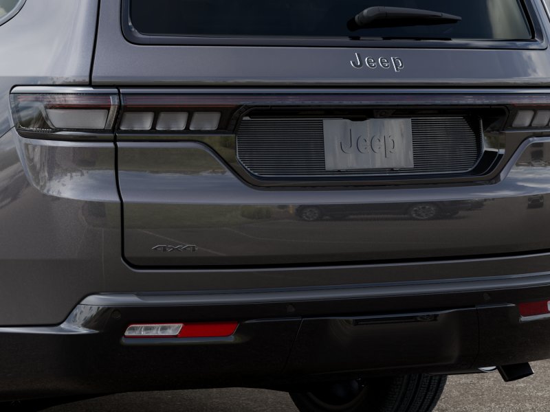New 2026 Baltic-Gray Metallic Clear-Coat Exterior Paint Jeep Limited Reserve image 35