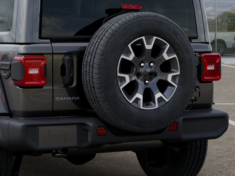 New 2026 Granite Crystal Metallic Clear-Coat Exterior Paint Jeep Sahara image 49