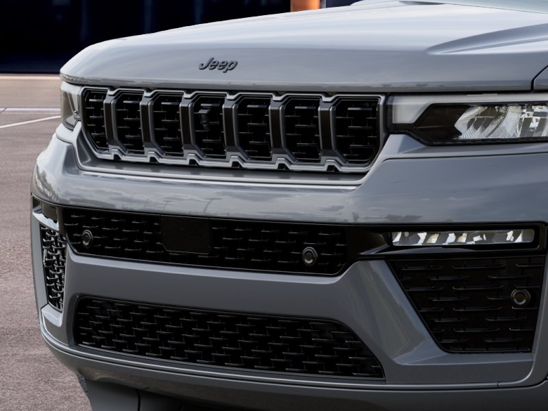 New 2027 Sting-Gray Clear-Coat Paint Jeep Summit image 37