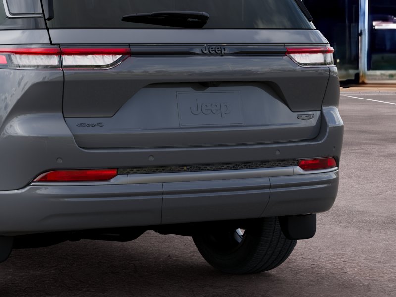 New 2027 Sting-Gray Clear-Coat Paint Jeep Summit image 39
