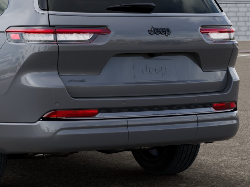 New 2027 Sting-Gray Clear-Coat Paint Jeep Limited image 13