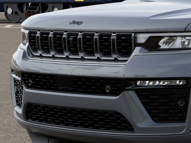 New 2027 Sting-Gray Clear-Coat Paint Jeep Summit image 11