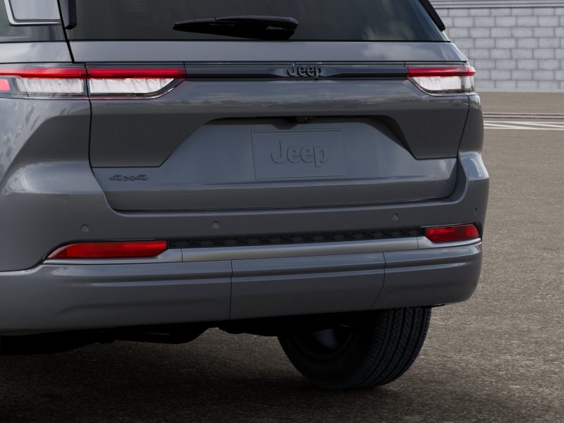New 2027 Sting-Gray Clearcoat Jeep Limited Reserve image 13