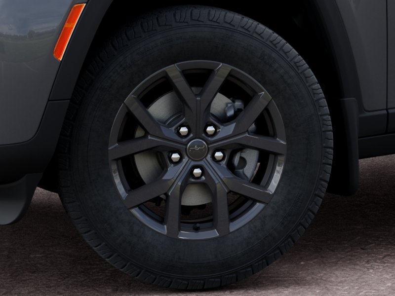 New 2027 Sting-Gray Clear-Coat Paint Jeep Laredo Altitude image 34